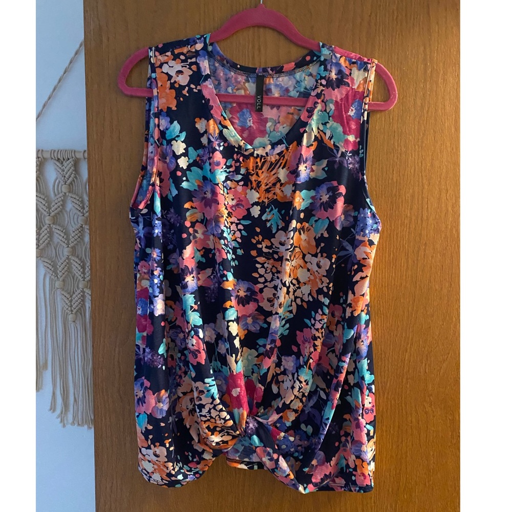Floral tank